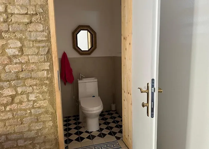 Apartman Mit Gartenzugang